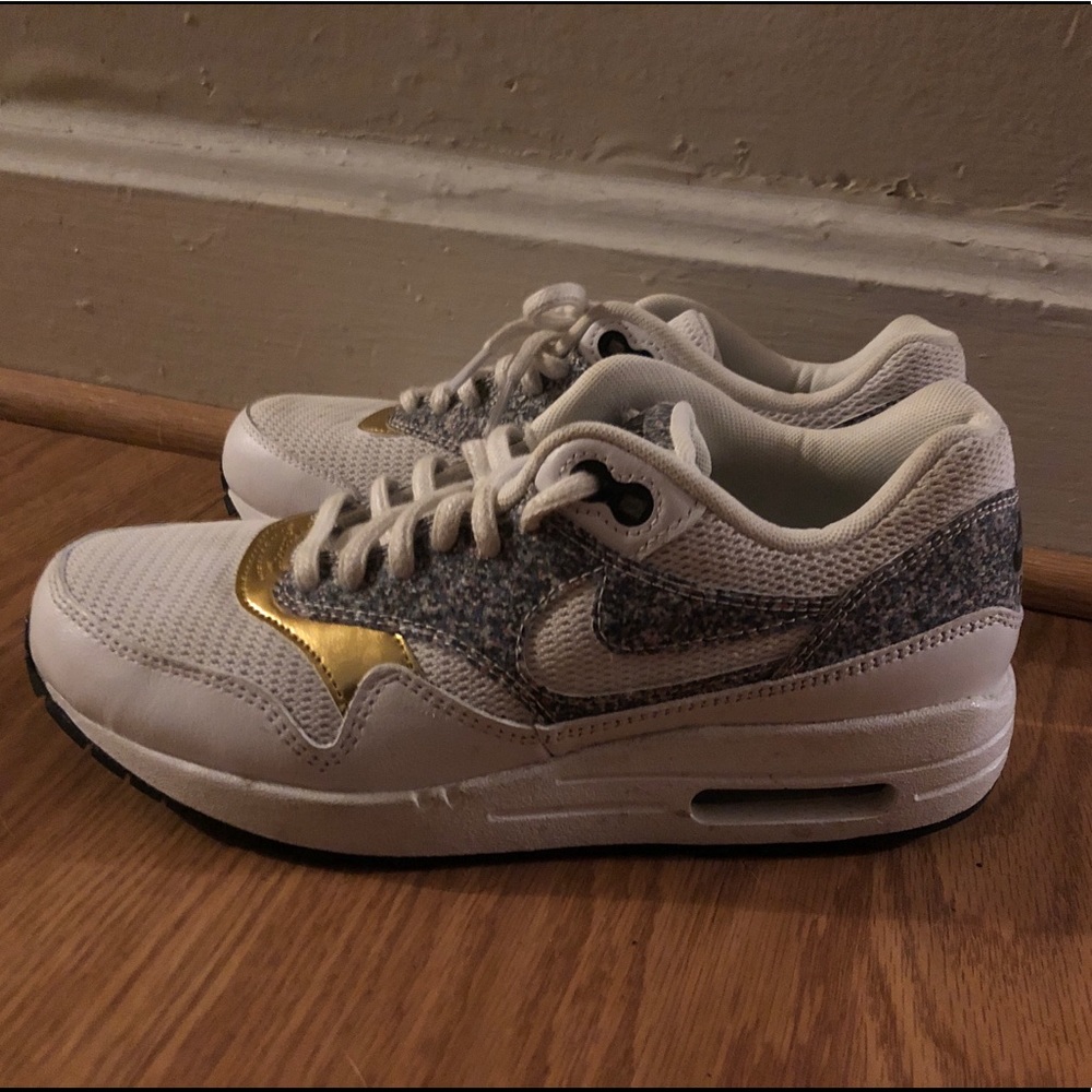 Limited Edition Air Max Size 7